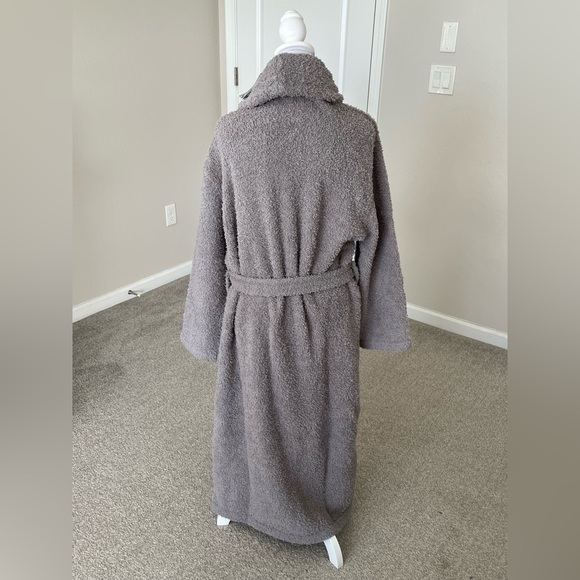NWT Barefoot Dreams Dove Gray Robe Size 2 (M/L) - Picture 7 of 9